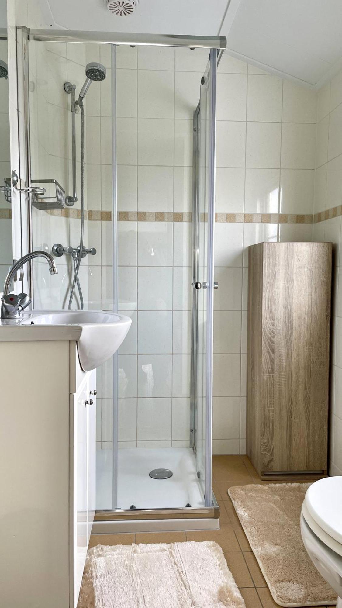 C99b Met Prive Gelegen Tuin Aan Het Water Makkum