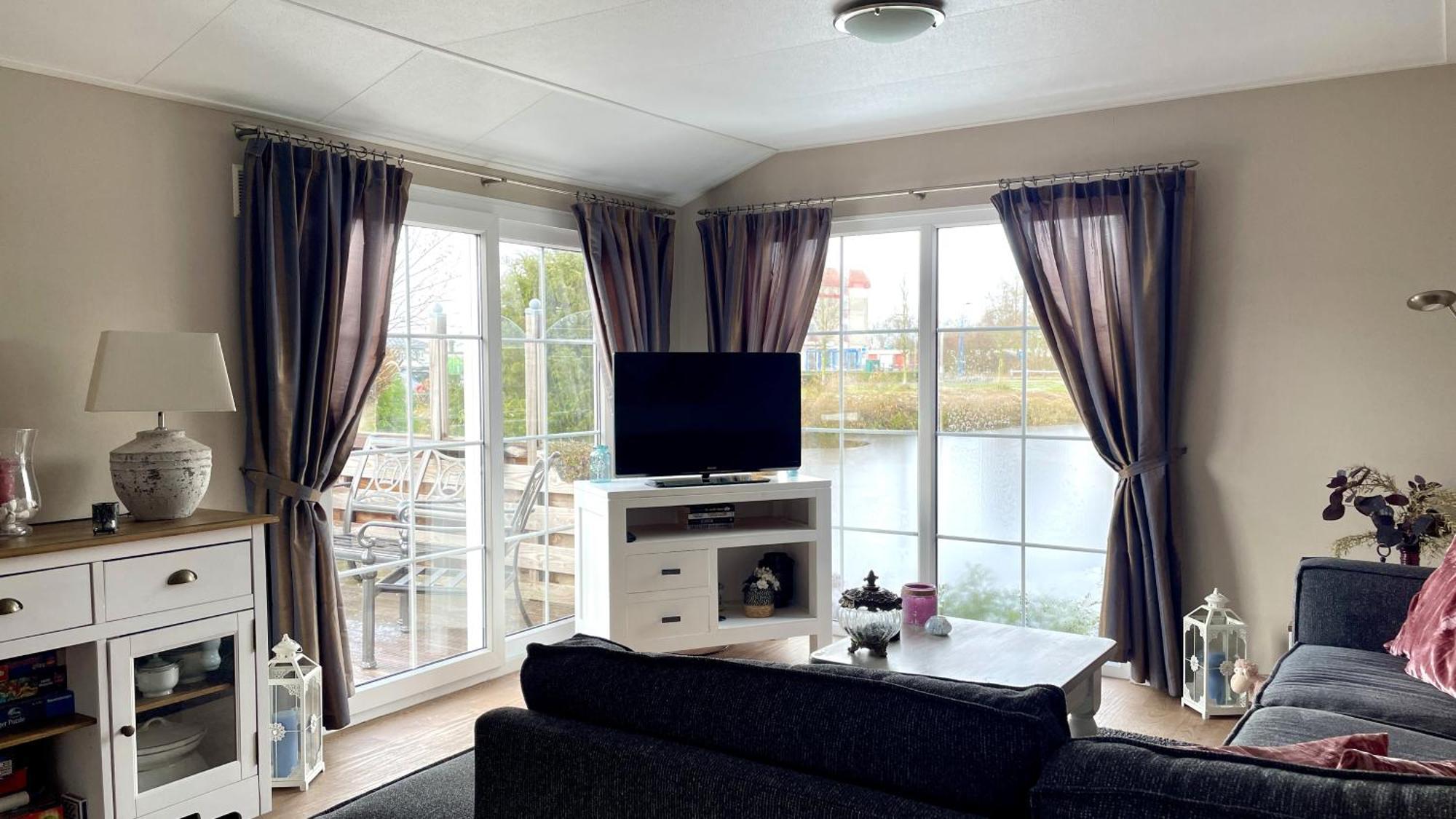 C99b Met Prive Gelegen Tuin Aan Het Water Parque de Campismo Makkum